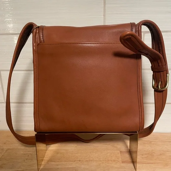 British Tan Shelburne Bag - Picture 5 of 17